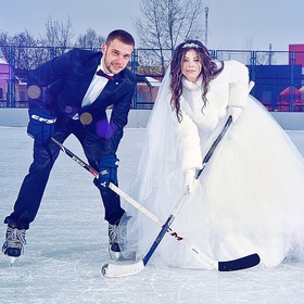 Жених,невеста и хоккей